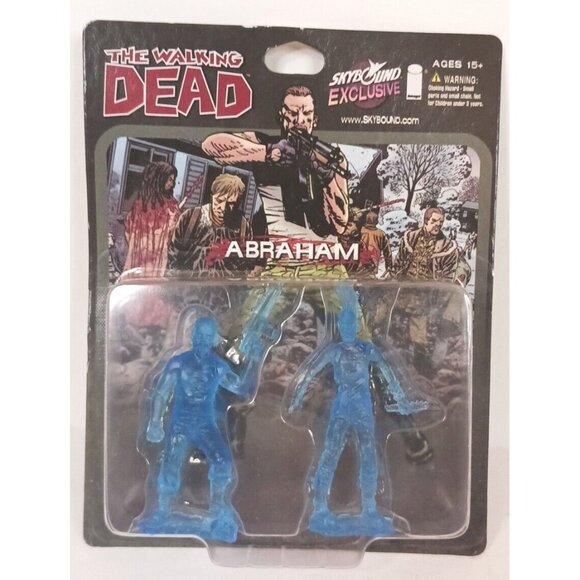 Skybound The Walking Dead Figurine Abraham With 15 Year Pin Factory Sealed - Picture 2 of 5